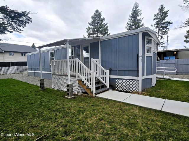 28 E Walrose Loop, Hayden, ID 83835