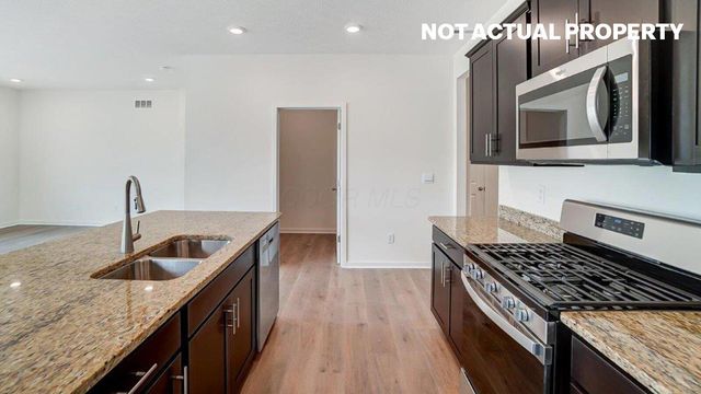 389 Garnet Ranch Drive, Delaware, OH 43015