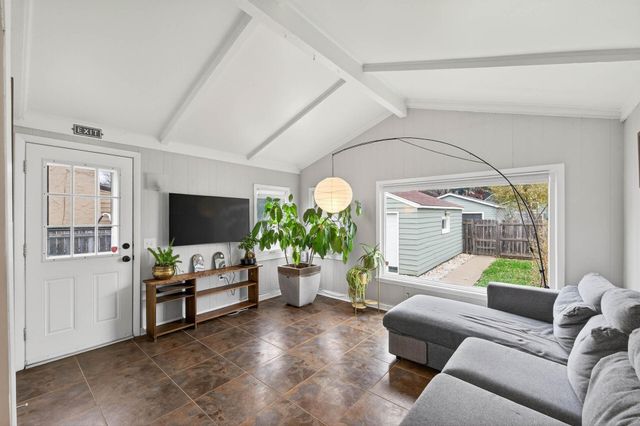 973 Randolph Avenue, Saint Paul, MN 55102