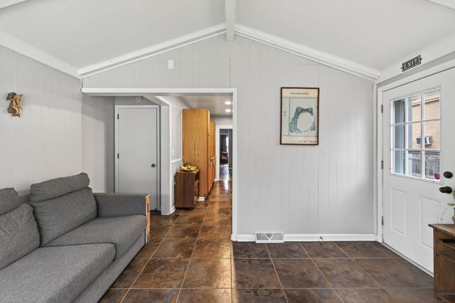 973 Randolph Avenue, Saint Paul, MN 55102