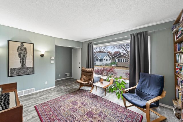 973 Randolph Avenue, Saint Paul, MN 55102