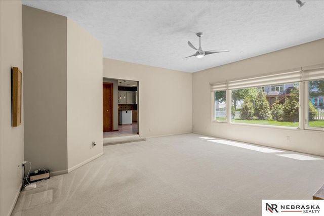 16611 Jones Street, Omaha, NE 68118