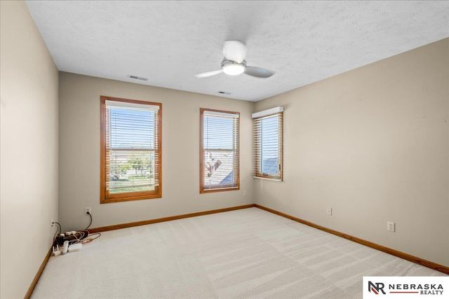16611 Jones Street, Omaha, NE 68118