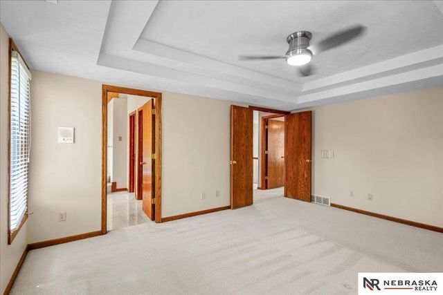 16611 Jones Street, Omaha, NE 68118