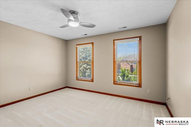 16611 Jones Street, Omaha, NE 68118