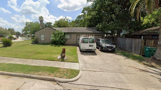 102 Tilden Drive, Pasadena, TX 77506