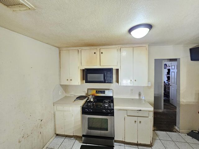 102 Tilden Drive, Pasadena, TX 77506