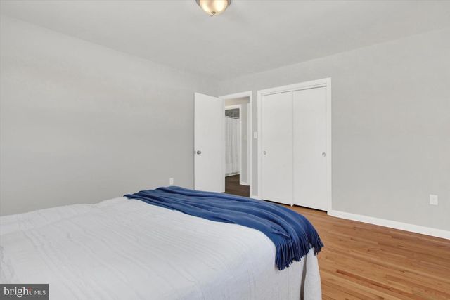 2479 ELLENDALE DR, Lancaster, PA 17602