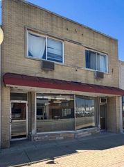 6735 Cermak Road, Berwyn, IL 60402