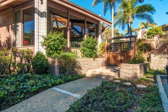 2600 Torrey Pines Rd A31, La Jolla, CA 92037