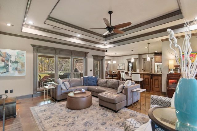 522 Valley Hill Drive, Benton, AR 72019