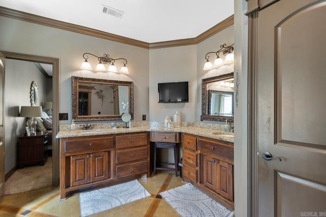 522 Valley Hill Drive, Benton, AR 72019