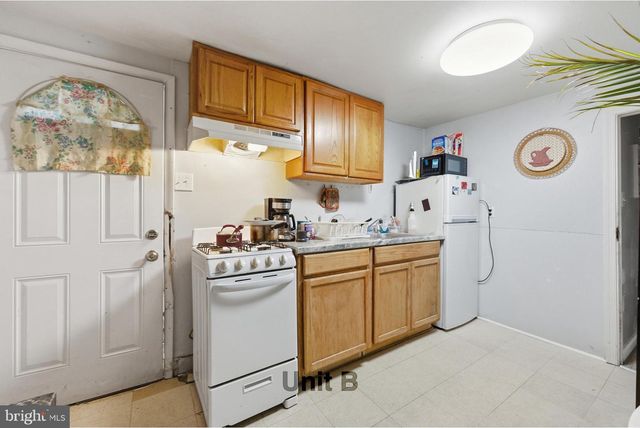 13 W MONROE ST, Mount Holly, NJ 08060