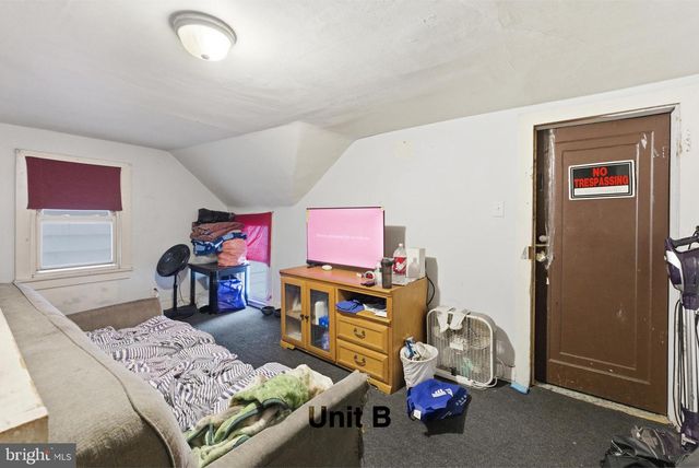 13 W MONROE ST, Mount Holly, NJ 08060