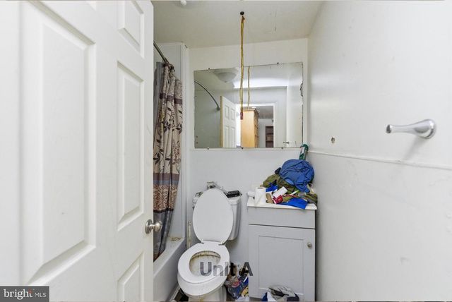 13 W MONROE ST, Mount Holly, NJ 08060