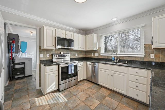 3427 Heathermoor Boulevard, Covington, KY 41015