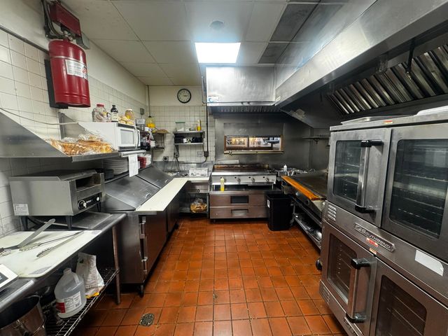 234 W Michigan Avenue, Kalamazoo, MI 49007