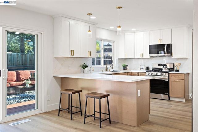 321 321 Semillon Cir, Clayton, CA 94517