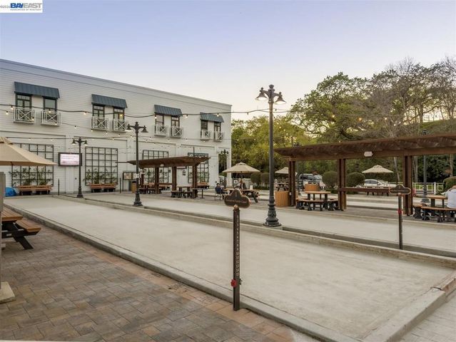 321 321 Semillon Cir, Clayton, CA 94517