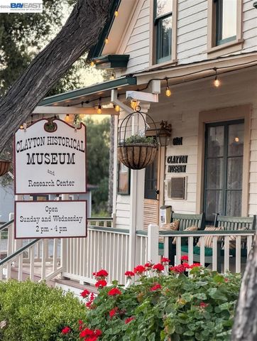 321 321 Semillon Cir, Clayton, CA 94517