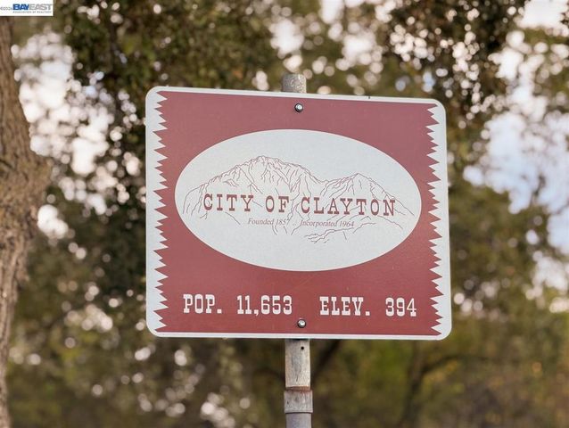 321 321 Semillon Cir, Clayton, CA 94517