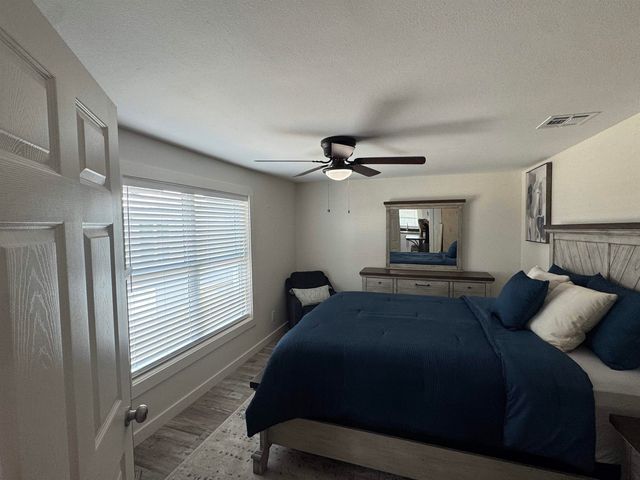 198 Medical Lane, Grand Isle, LA 70358