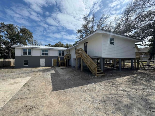 198 Medical Lane, Grand Isle, LA 70358