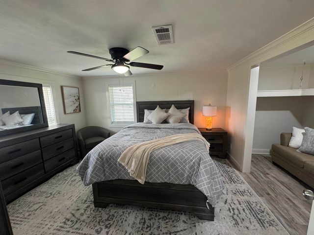 198 Medical Lane, Grand Isle, LA 70358