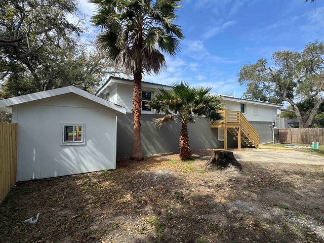 198 Medical Lane, Grand Isle, LA 70358