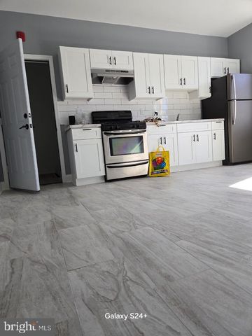 3301 N FRONT ST, Philadelphia, PA 19140