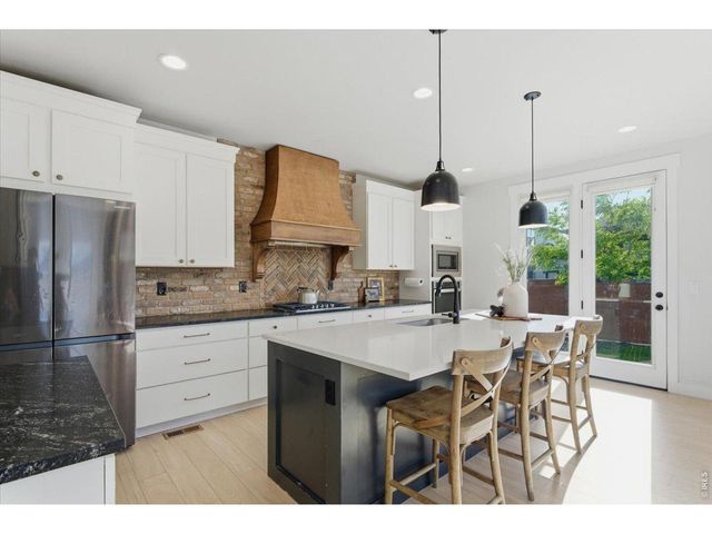 2092 Glean Dr, Windsor, CO 80550