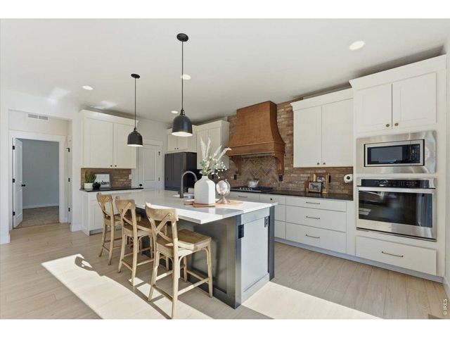 2092 Glean Dr, Windsor, CO 80550