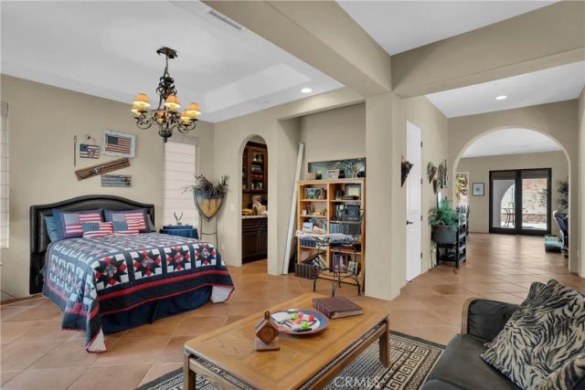 925 Valley, Vista, CA 92084