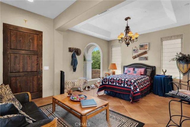 925 Valley, Vista, CA 92084