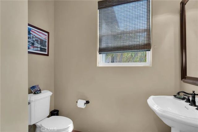 925 Valley, Vista, CA 92084