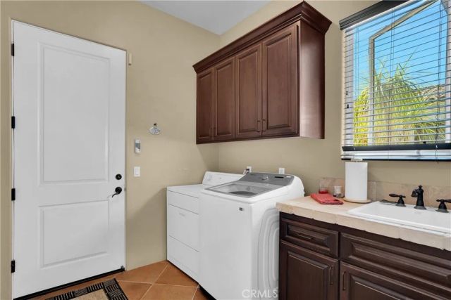 925 Valley, Vista, CA 92084