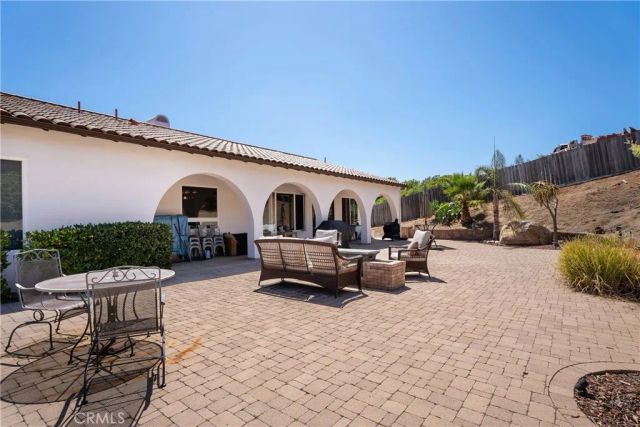 925 Valley, Vista, CA 92084