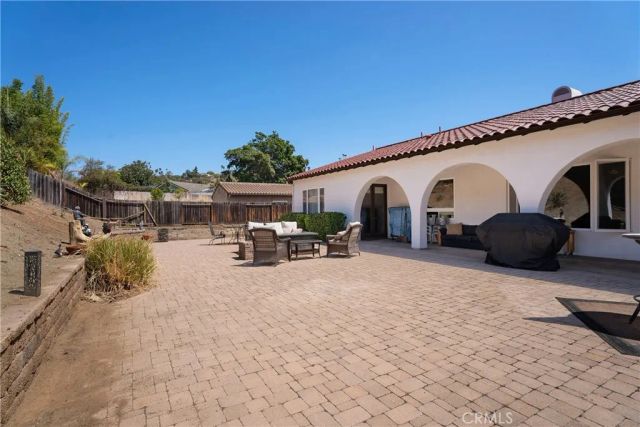 925 Valley, Vista, CA 92084