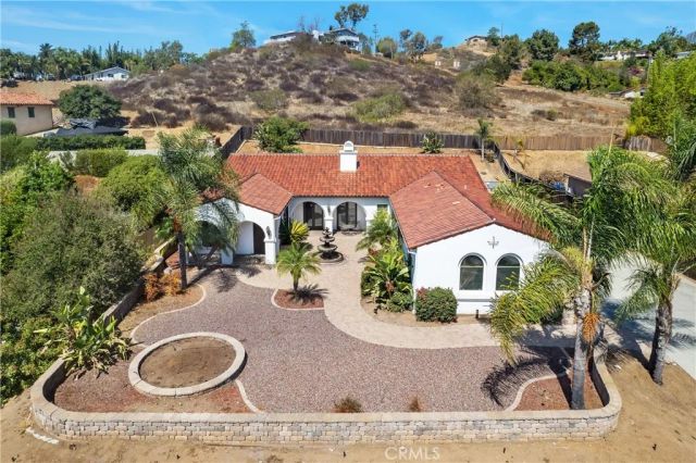 925 Valley, Vista, CA 92084