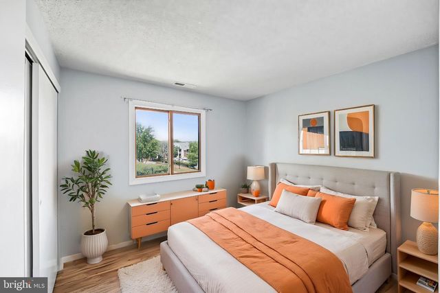307 RAVENS CREST DR, Plainsboro, NJ 08536