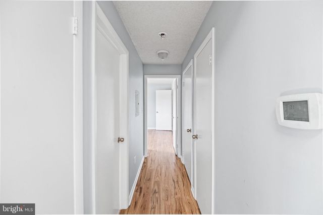 307 RAVENS CREST DR, Plainsboro, NJ 08536