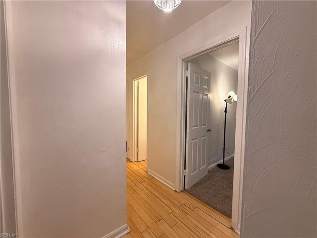 1249 Sir Kay DR, Chesapeake, VA 23323