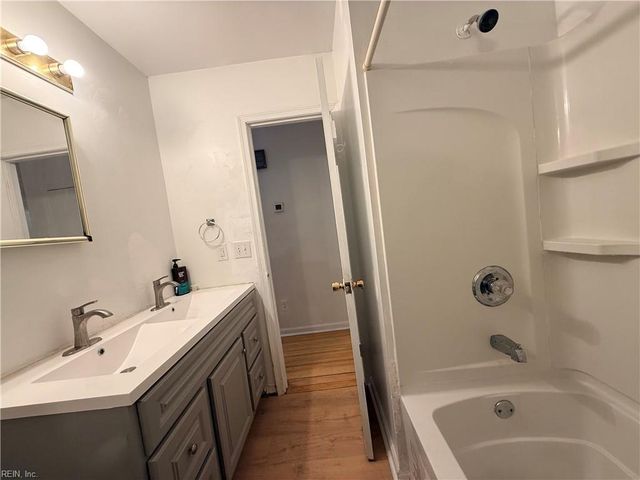 1249 Sir Kay DR, Chesapeake, VA 23323