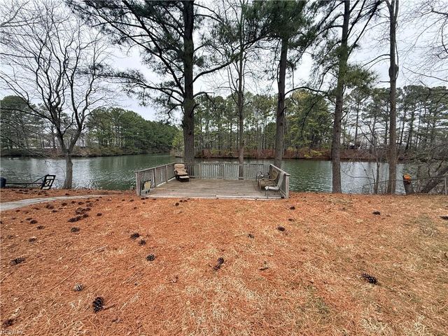 1249 Sir Kay DR, Chesapeake, VA 23323