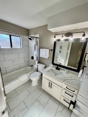 2209 Hardy Road, Grand Prairie, TX 75051