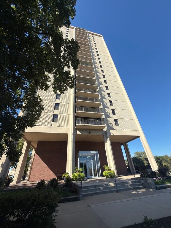 2901 S Michigan Avenue 308, Chicago, IL 60616