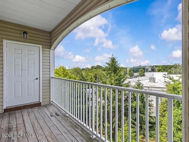 136 Mill Pond Way, Eatontown, NJ 07724