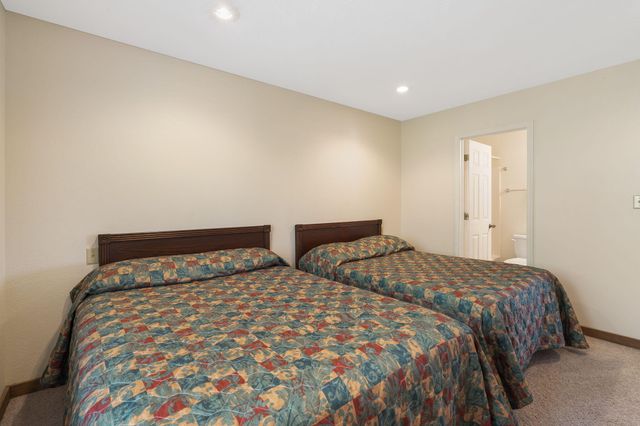 152 & 154 Deep Water Circle, Reeds Spring, MO 65737