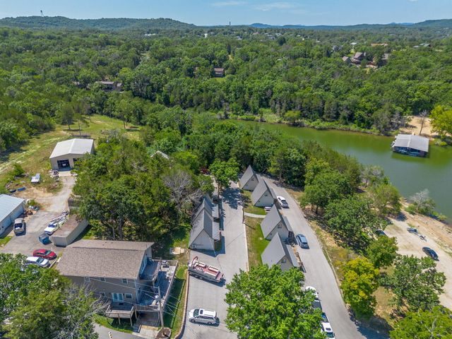 152 & 154 Deep Water Circle, Reeds Spring, MO 65737