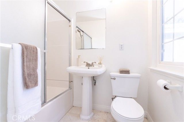 11144 Haskell, Granada Hills (los Angeles), CA 91344